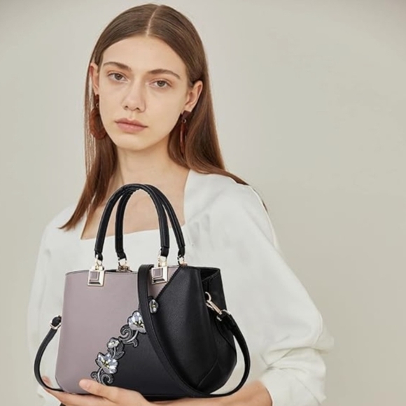 ELDA NWOT Black & Gray Floral Embroidery Daily Use Durable Shoulder & Tote Purse - Picture 4 of 11